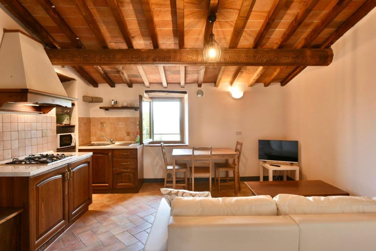 Agriturismo I Poggilunghi Чивителла-ин-Валь-ди-Кьяна Экстерьер фото