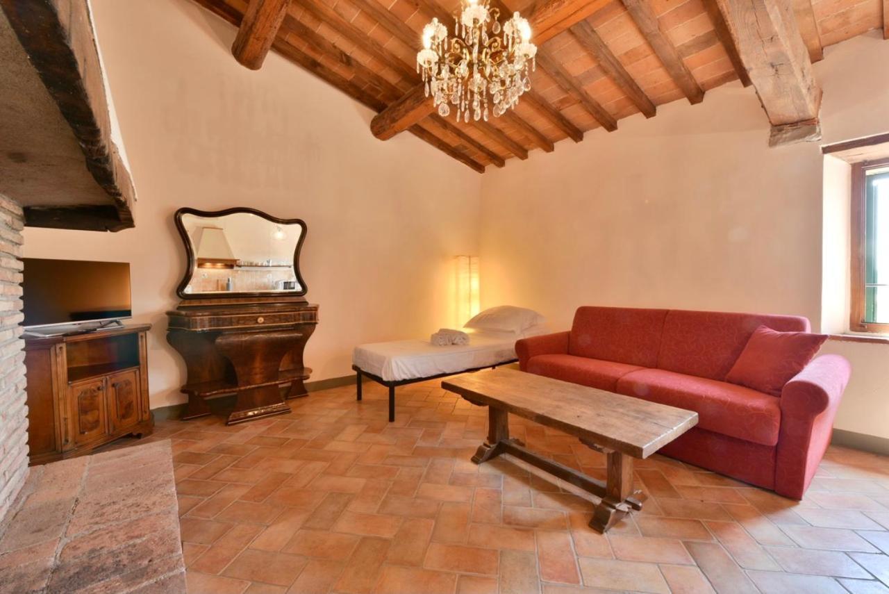 Agriturismo I Poggilunghi Чивителла-ин-Валь-ди-Кьяна Экстерьер фото